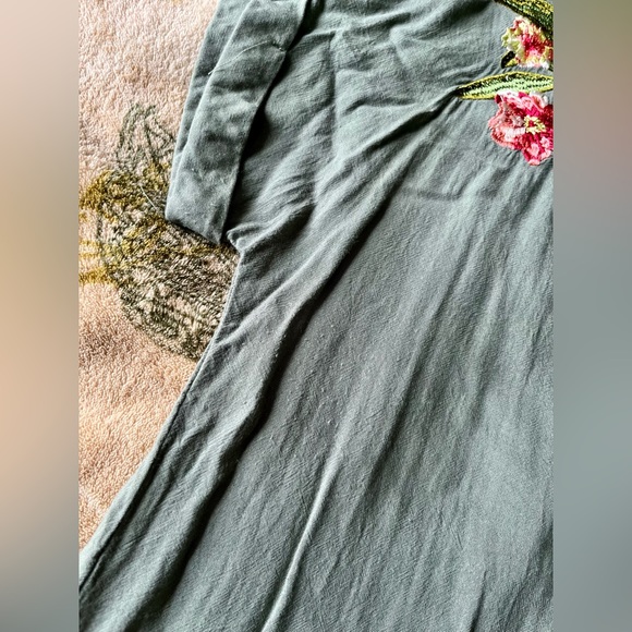 Kori Button up from Mindy Mae’s market - Picture 7 of 10